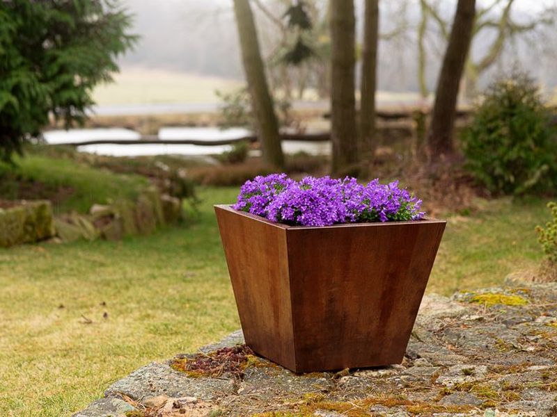 Cortenový květináč CONO