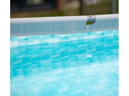 Active Frame (š. 3,05 × d. 4,88 × v. 1,07 m)