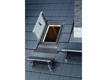 WVR PVC V8, 3sklo, lem. EPDM, otevření L/P, 47×73