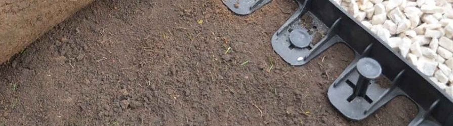 Příslušenství pro zahradní obrubníky