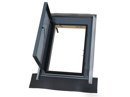 WVD V4, 2sklo, dřevo, lem. EPDM, otevření L/P, 60×60