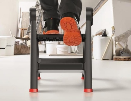 Titan Ladder