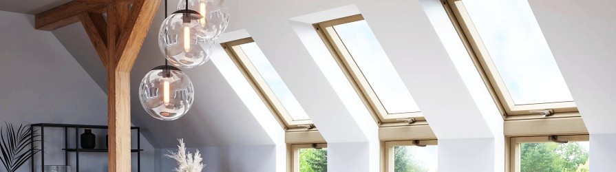 Plastová střešní okna