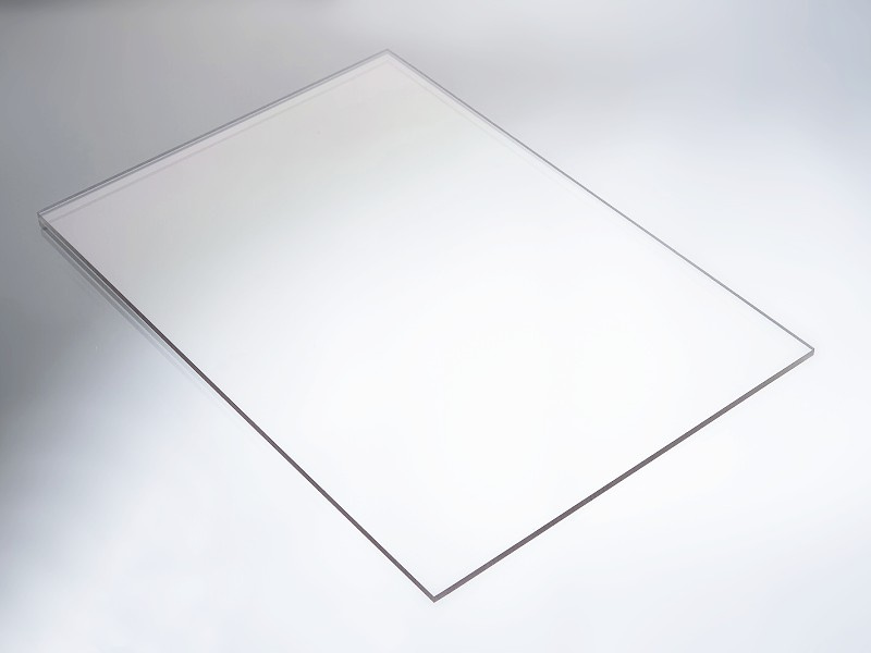 Brett Martin Plný polykarbonát Marlon FSX 12 mm, š. 2,05 × d. 3,05 m (čirá)