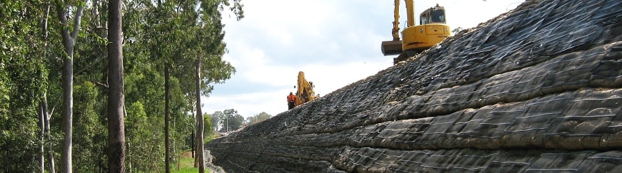 Výztužná geomříž
