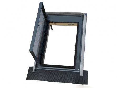 WVD V4, 2sklo, dřevo, lem. EPDM, otevření L/P, 60×60